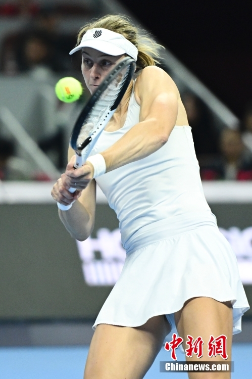 一直保持在 一直保持在