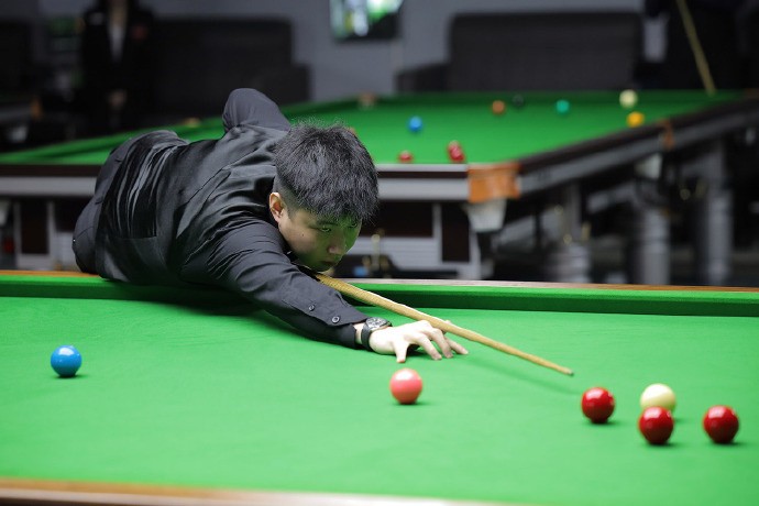 付出额外的 付出额外的